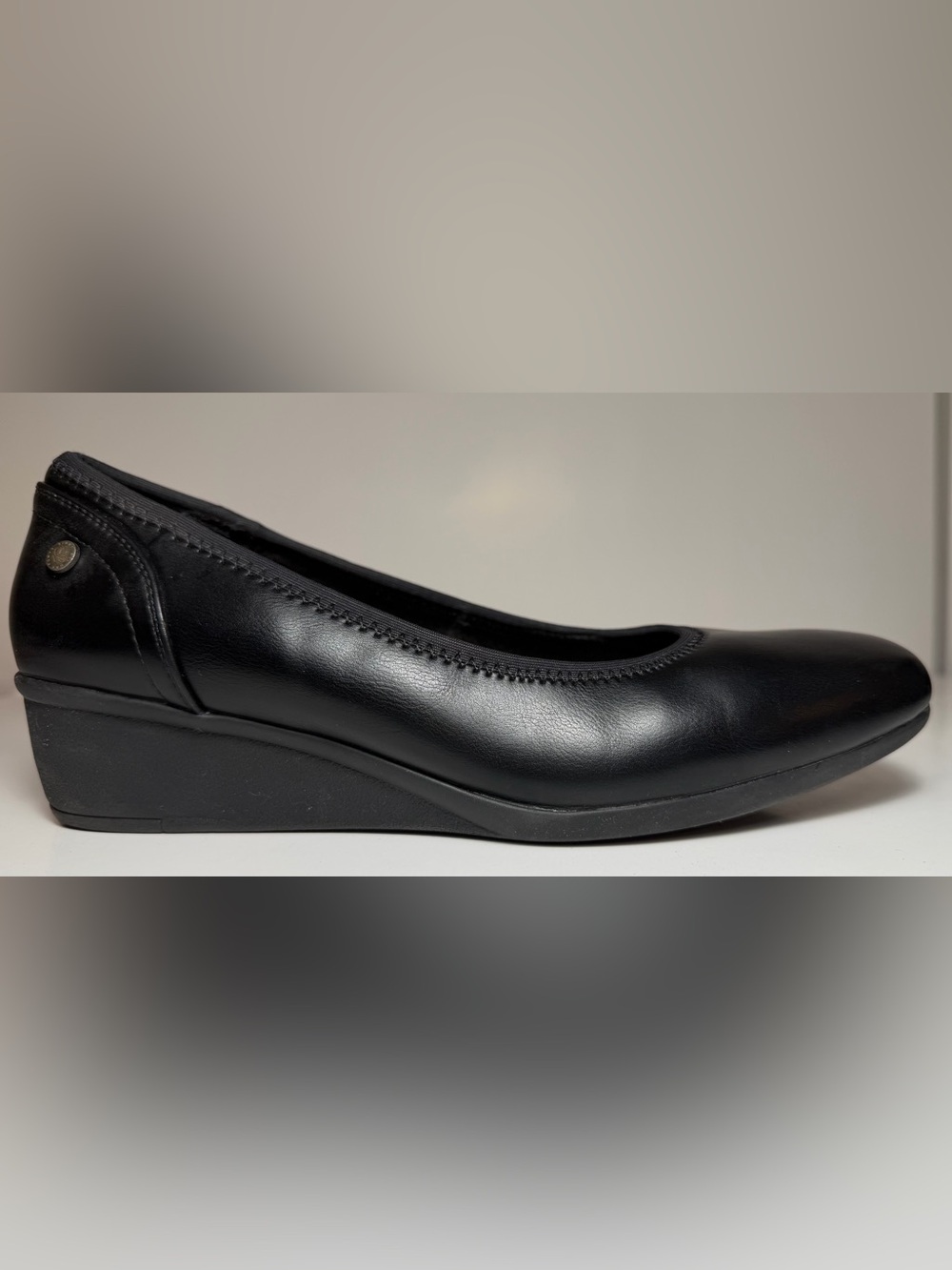 NWT Dream Pairs Ascenelle Black Square Toe Low Wedge Pumps Size 7.5